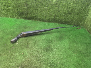 щеткодержатель (поводок стеклоочистителя, дворник) Chrysler Voyager 3 поколение 2000, 2.5 л., дизель, МКПП, минивэн