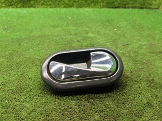 ручка внутренняя передняя правая Renault Duster 1 поколение [рестайлинг] 2017, 2.0 л., бензин, МКПП, внедорожник 5 дв., полный привод, 8200733847