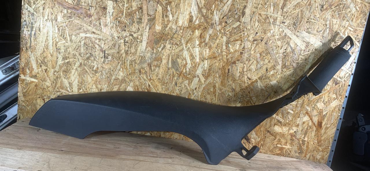 обшивка багажника Skoda Octavia 3 поколение (A7) 2013, 1.8 л., бензин, МКПП, лифтбэк, 5E5867765 - фото №1