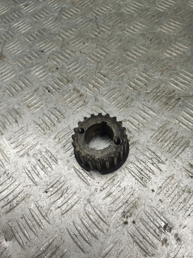 шестерня (звездочка) коленвала Toyota Avensis 1 поколение (T220) 2000, 2.0 л., 2C-T, дизель, МКПП, универсал - фото №1