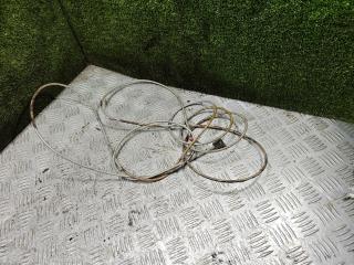 трос открывания лючка топливного бака Mitsubishi Pajero 2 поколение 1996, 3.0 л., 6G72 (SOHC 24V), бензин, АКПП, внедорожник 5 дв.