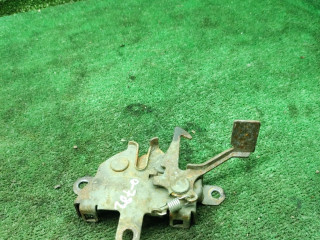 замок капота Toyota Avensis 1 поколение (T220) 2000, 2.0 л., 2C-T, дизель, МКПП, универсал