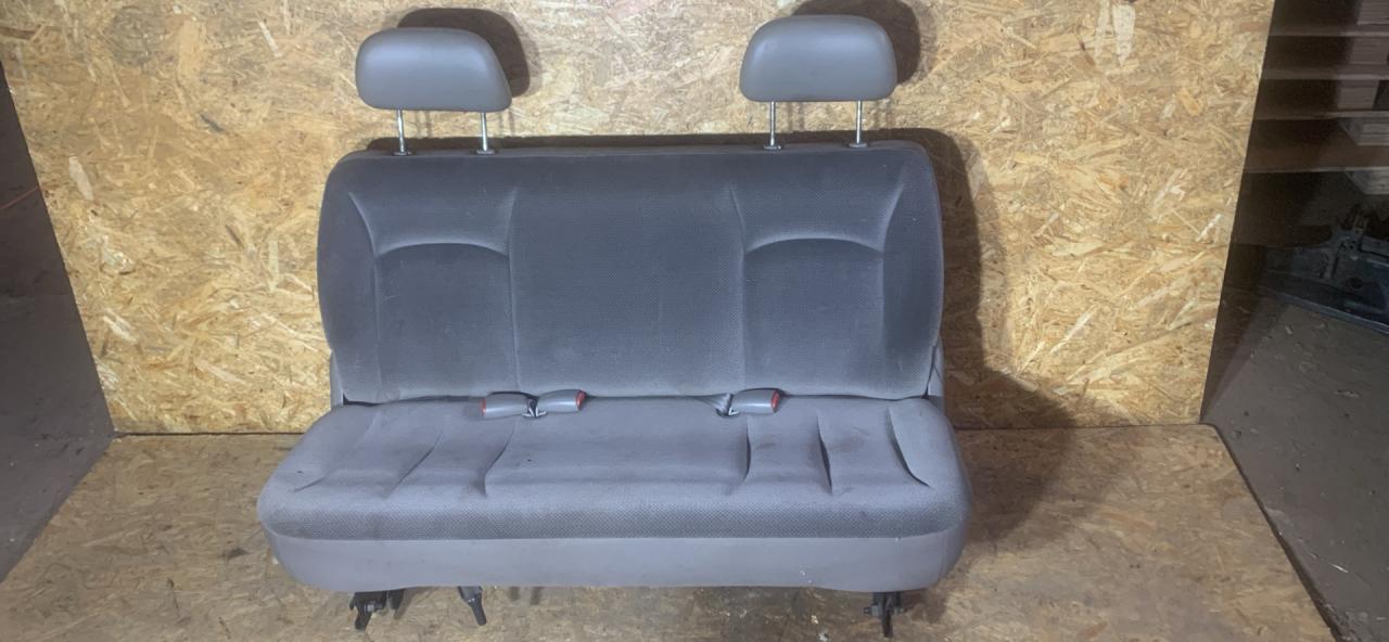 сиденье заднее Dodge Caravan 4 поколение 2001, 2.4 л., бензин, АКПП, минивэн - фото №1