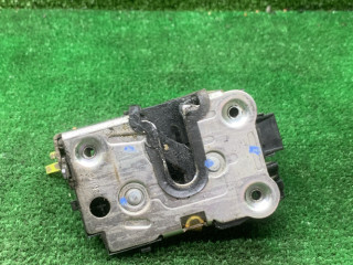 замок двери задней левой Renault Duster 1 поколение [рестайлинг] 2017, 2.0 л., бензин, МКПП, внедорожник 5 дв., полный привод