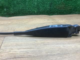 щеткодержатель (поводок стеклоочистителя, дворник) Mercedes-Benz C-Класс W202/S202 [рестайлинг] 1997, 1.8 л., бензин, МКПП, седан