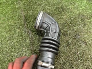 патрубок воздушного фильтра Fiat Marea 1 поколение 2000, 1.9 л., JTD, дизель, МКПП, универсал, 46536465