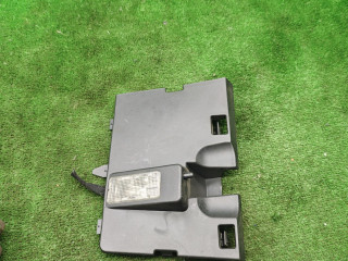 консоль салона Lada XRAY 1 поколение 2019, 1.6 л., бензин, МКПП, внедорожник 5 дв., 685789879R