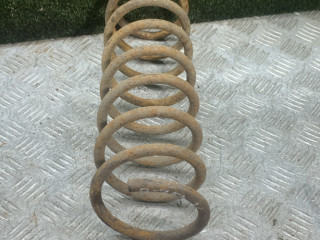 пружина задняя Audi 80 B2 1984, 1.6 л., бензин, МКПП, седан