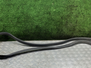 уплотнитель двери Renault Logan 1 поколение 2008, 1.6 л., бензин, МКПП, универсал