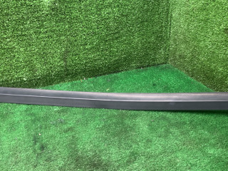 молдинг стекла Renault Duster 1 поколение [рестайлинг] 2017, 2.0 л., бензин, МКПП, внедорожник 5 дв., полный привод