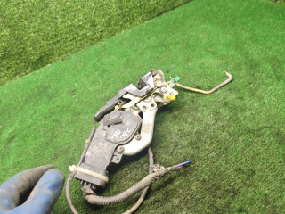 замок двери передней левой Toyota Picnic 1 поколение XM10 2000, 2.0 л., бензин, МКПП, минивэн