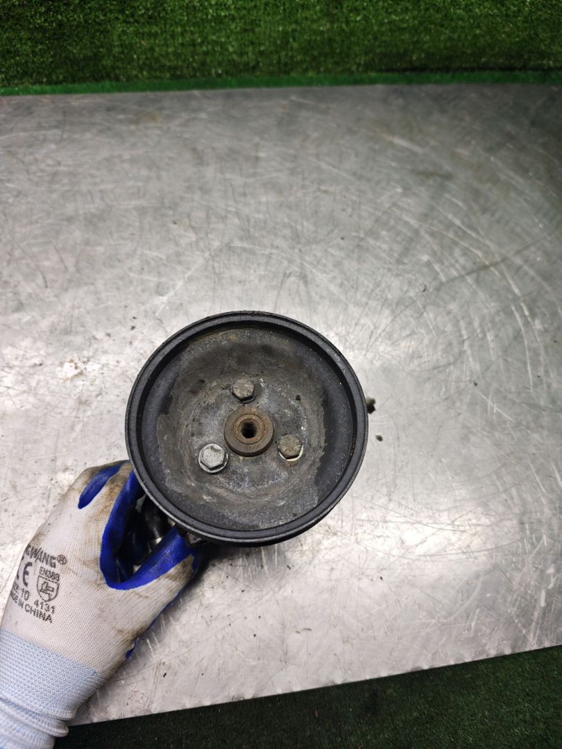 насос гидроусилителя руля Fiat Marea 1 поколение 2000, 1.9 л., JTD, дизель, МКПП, универсал, 26064414FJ - фото №1