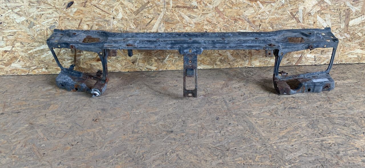 передняя панель крепления облицовки (телевизор) Renault Laguna 1 поколение 1997, 1.8 л., F3P 670, бензин, МКПП, универсал - фото №1