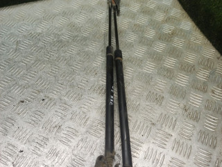 амортизатор крышки багажника (3-5 двери) Toyota Carina E 1 поколение T190 1997, 2.0 л., 3S-FE, бензин, МКПП, универсал