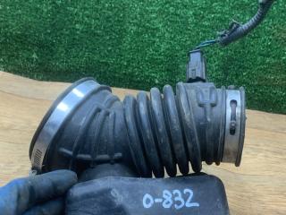 патрубок воздушного фильтра Dodge Caravan 4 поколение 2002, 2.4 л., бензин, АКПП, минивэн