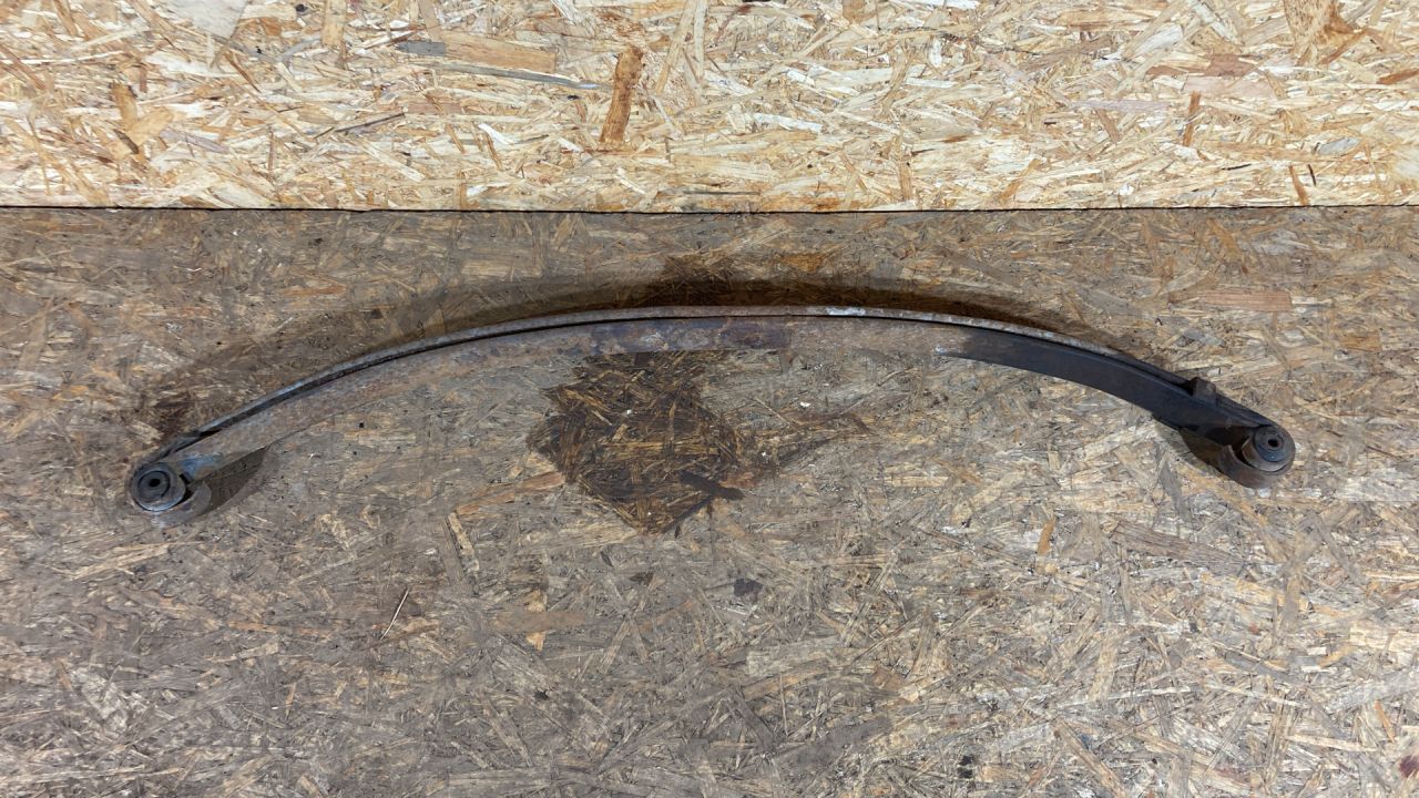 рессора передняя Mercedes-Benz T1 207-210D W601 1993, 2.3 л., OM 601.940, дизель, МКПП, фургон - фото №1