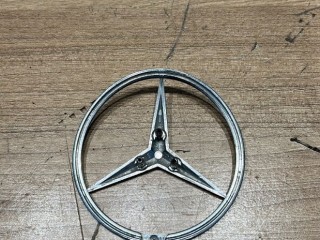 эмблема Mercedes-Benz E-Класс W210 [рестайлинг] 2001, 2.3 л., бензин, седан, 2107580058