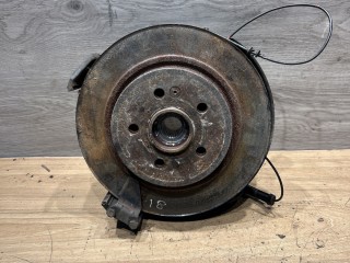 кулак поворотный левый Mercedes-Benz M-Класс W163 2001, 2.7 л., дизель, МКПП, полный привод