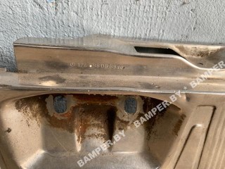 накладка двери (крышки) багажника Mercedes-Benz E-Класс W124 [рестайлинг] 1994, универсал