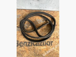 уплотнитель Mercedes-Benz E-Класс W210 [рестайлинг] 2001, 3.2 л., дизель, седан