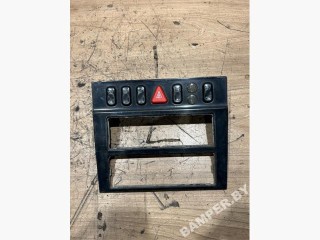 Рамка блока кнопок центральной консоли Mercedes-Benz E-Класс W210/S210 1997, 5.0 л., бензин, седан