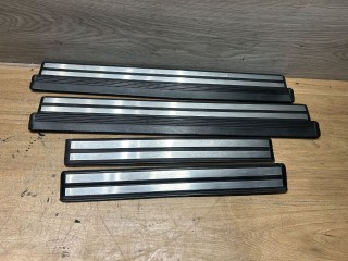 Накладка на порог внутренняя (комплект) Mercedes-Benz E-Класс W210/S210 1997, 2.2 л., дизель, седан