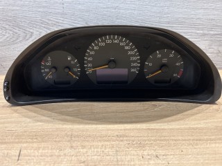 щиток приборов (приборная панель) Mercedes-Benz E-Класс W210 [рестайлинг] 2002, 3.2 л., дизель, 2105402911