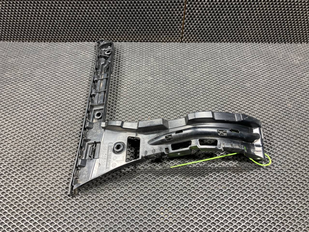 Крепление бампера заднего Mercedes-Benz C-Класс W205/S205/C205 2015, 4.0 л., бензин, АКПП, седан, A2058801702 - фото №1