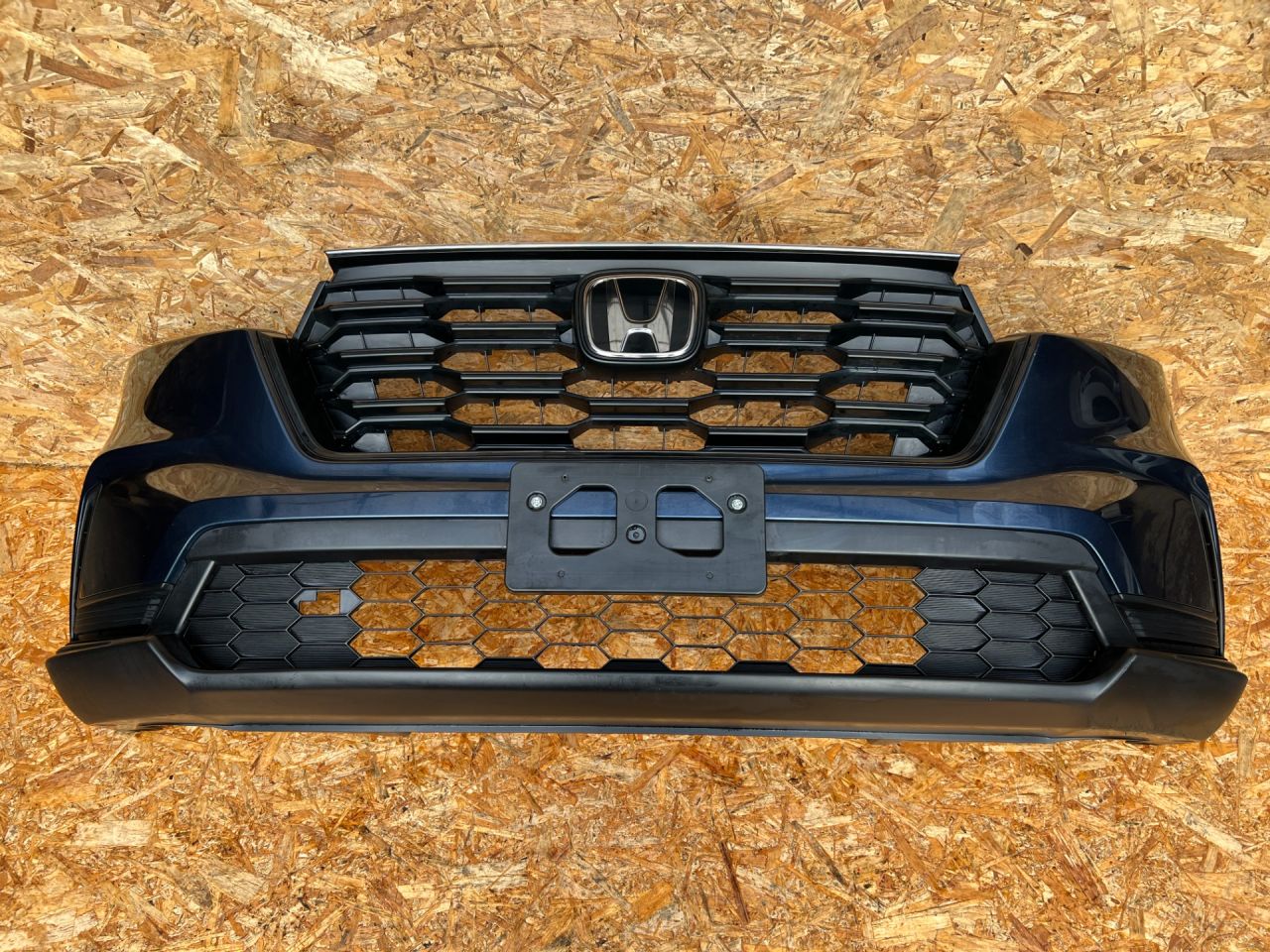 бампер передний Honda CR-V 6 поколение 2025, 1.5 л., L15B, бензин, АКПП, внедорожник 5 дв., 712003A0A31, 711053A0, 712013A0, 711013A0 - фото №1