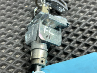 личинка дверного замка Genesis G70 1 поколение 2019, 2.0 л., G4KL, бензин, АКПП, седан