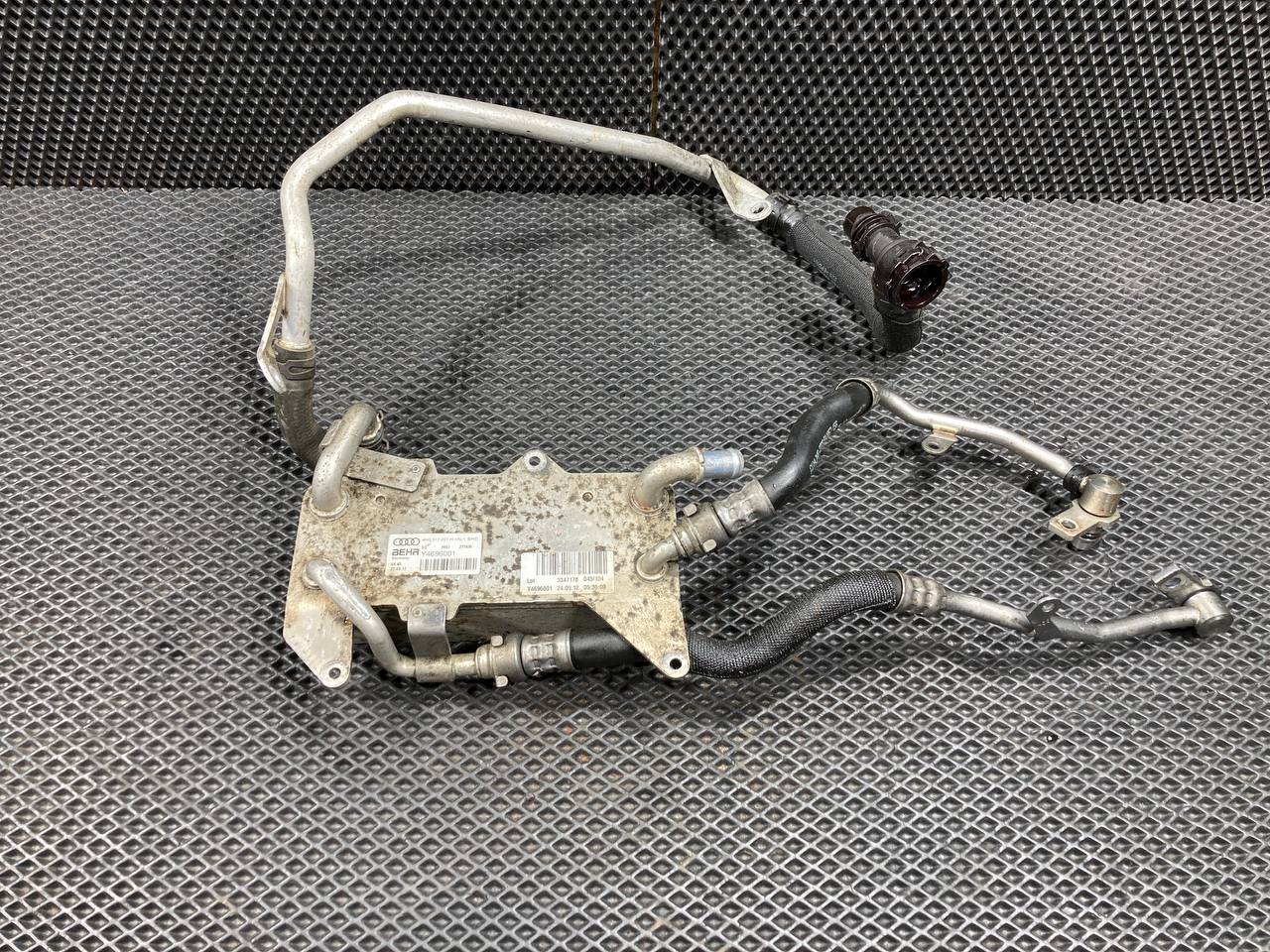 радиатор АКПП Audi A8 D4/4H 2012, 4.2 л., CDRA, бензин, АКПП, седан, 4H0317021H, 4H0317021R - фото №1