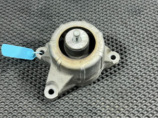 подушка крепления двигателя Genesis G70 1 поколение 2019, 2.0 л., G4KL, бензин, АКПП, седан, 21840-J5200