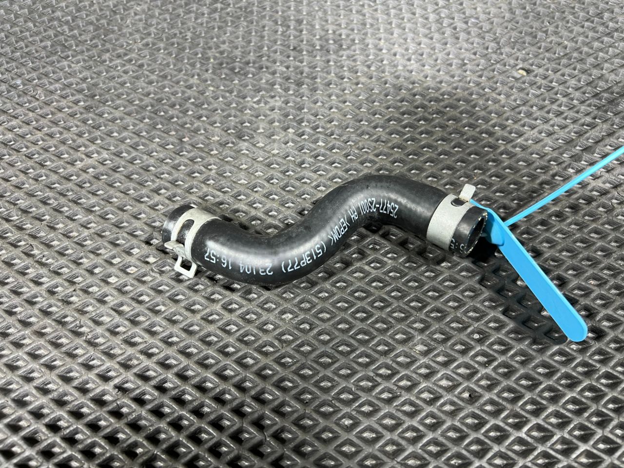 патрубок (трубопровод, шланг) Hyundai Tucson 4 поколение 2024, 2.5 л., G4KN, бензин, АКПП, внедорожник 5 дв., 25477-2S001 - фото №1