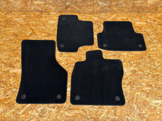 Коврики салона Audi A3 8V [рестайлинг] 2017, 2.0 л., бензин, робот, хетчбэк 3 дв., 8V1864435C