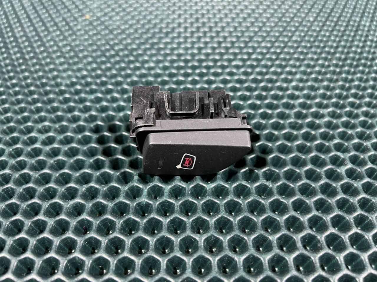 кнопка (выключатель) Audi A8 D4/4H 2012, 4.2 л., CDRA, бензин, АКПП, седан, 4H1927451A, 4H1927451 - фото №1