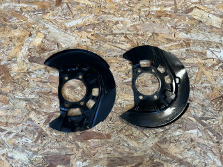 защитный кожух тормозного механизма Nissan Rogue T33 2022, 1.5 л., бензин, внедорожник 5 дв., 411516RA0A, 411616RA0A