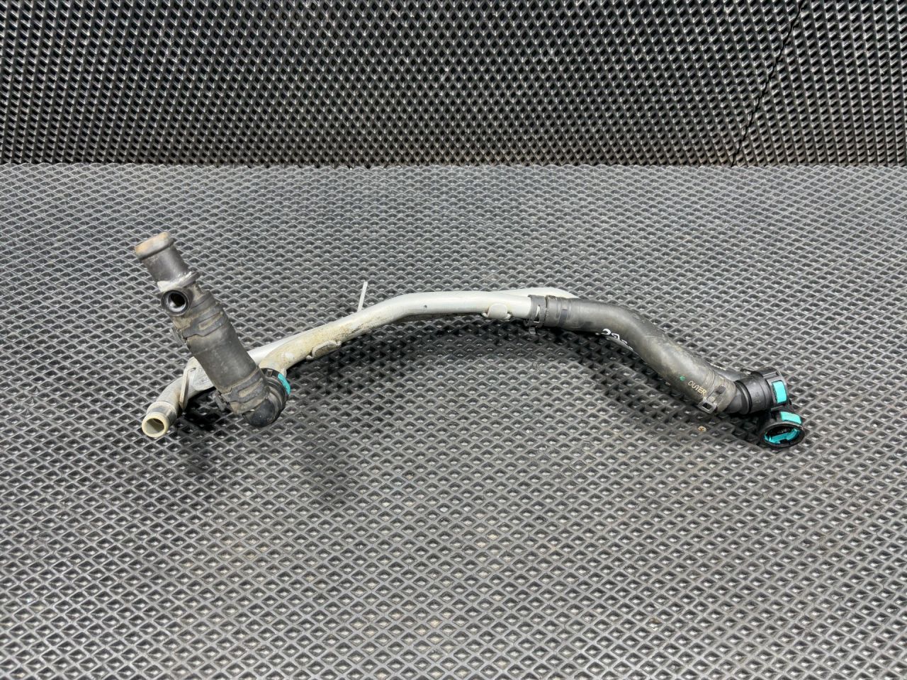 патрубок (трубопровод, шланг) Jaguar F-Pace 1 поколение X761 2016, 3.0 л., бензин, АКПП, внедорожник 5 дв., GX7318C553BC - фото №1