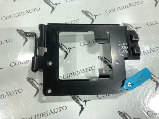 крепление аккумулятора Kia K5 3 поколение 2022, 1.6 л., G4FP, бензин, АКПП, седан, 37150L3000, 391092MDN0