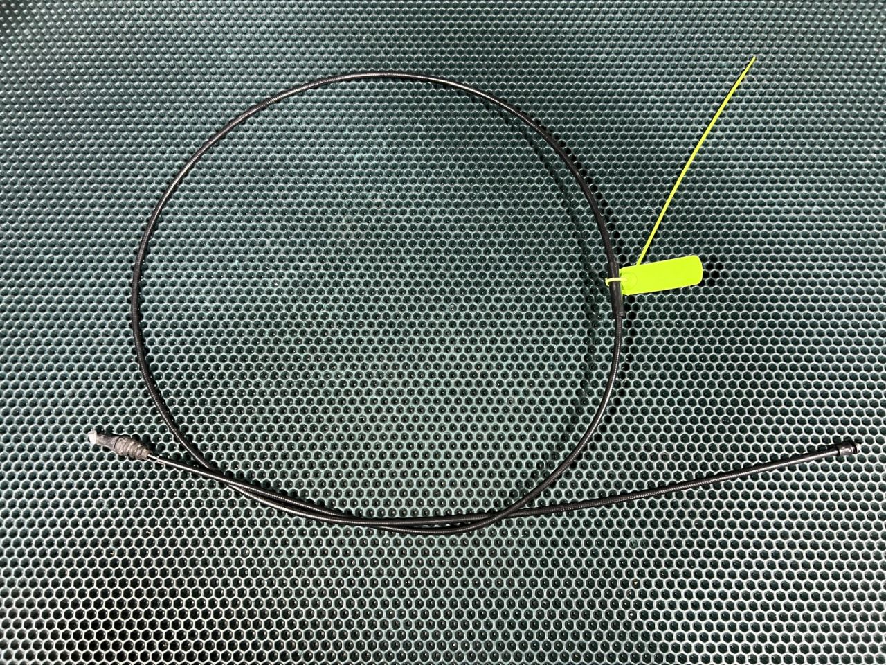 трос капота Mercedes-Benz GLB-Класс 1 поколение 2020, 2.0 л., бензин, АКПП, внедорожник 5 дв., A1778803200 - фото №1