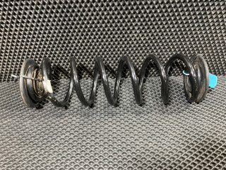 пружина задняя Volkswagen Taos 1 поколение 2021, 1.5 л., DNK, бензин, АКПП, внедорожник 5 дв., 5QM512297A, 5QM512149