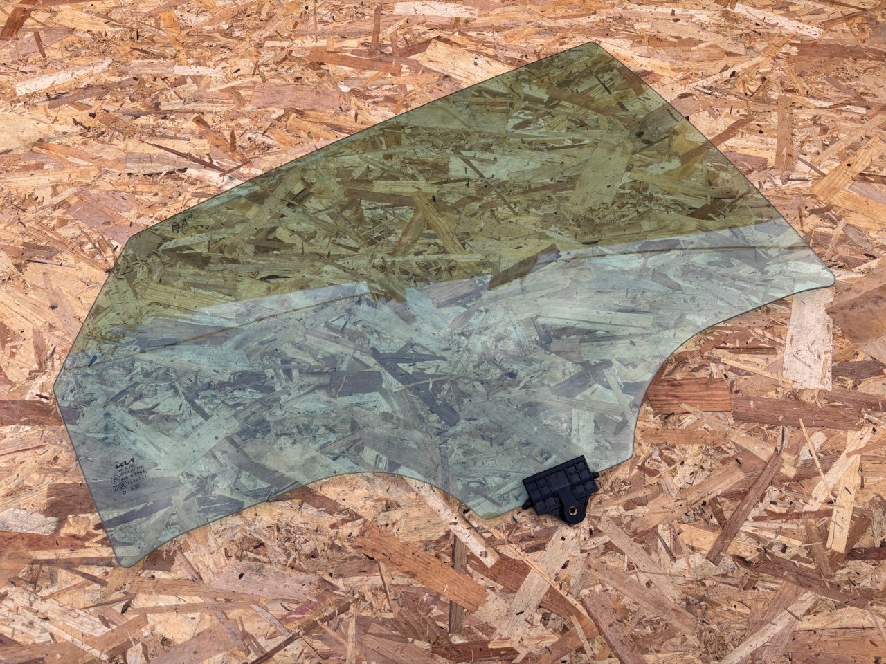 стекло двери задней правой Kia K5 3 поколение 2022, 1.6 л., G4FP, бензин, АКПП, седан, 83421L3000 - фото №1