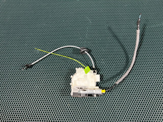 замок двери задней правой Audi A4 B9 2018, 2.0 л., CVKB, бензин, МКПП, седан, 8X0839016D