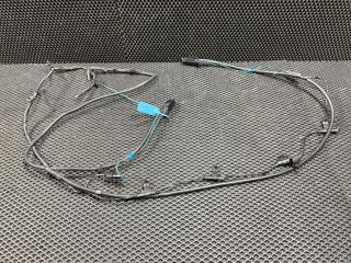 форсунка омывателя лобового стекла Land Rover Range Rover Sport 2 поколение [рестайлинг] L494 2017, 2.0 л., P400e, бензин, АКПП, внедорожник 5 дв., LR045321, LR037576