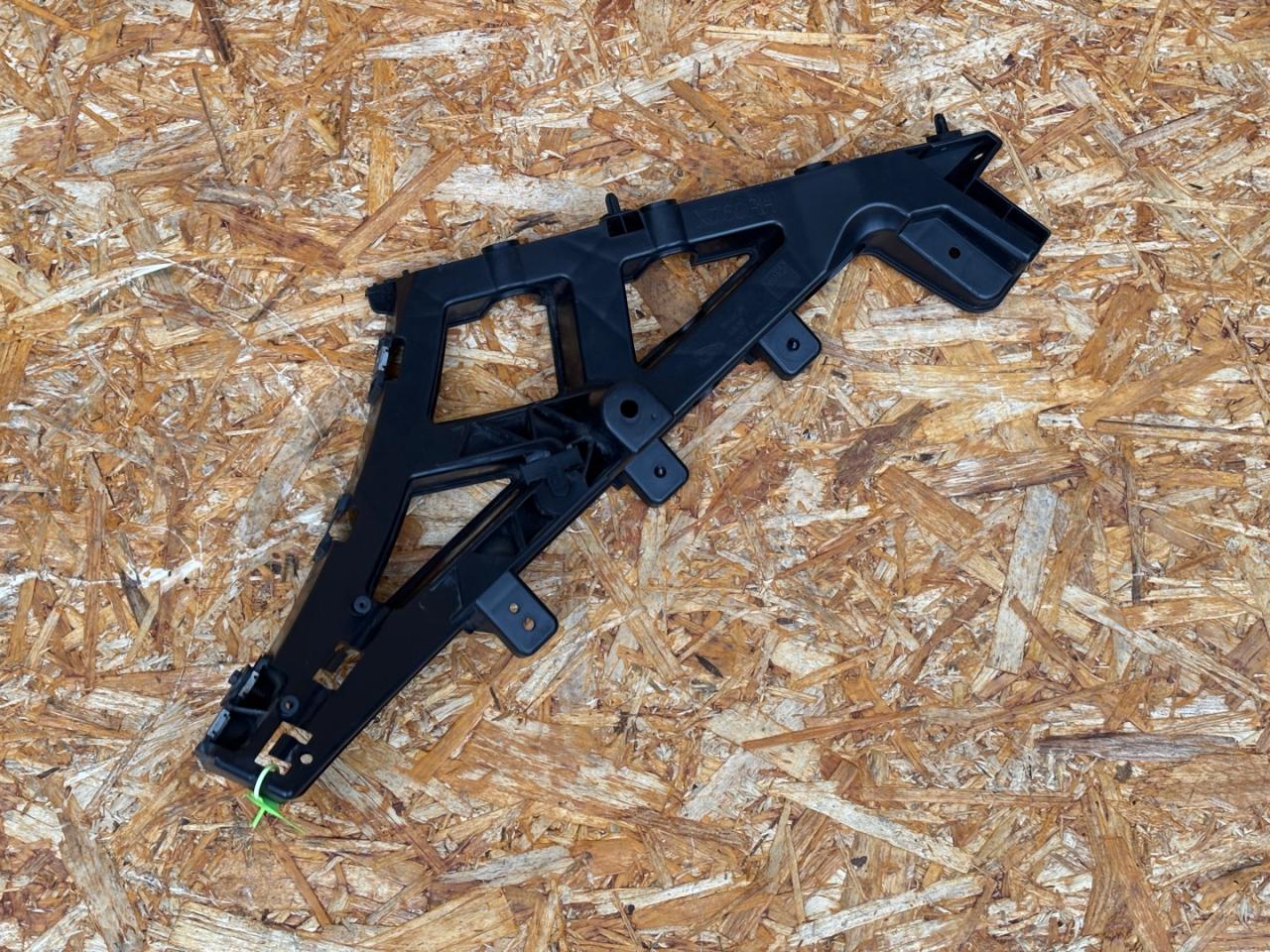 Крепление бампера заднего Jaguar XE 1 поколение X760 2016, 2.0 л., 204PT, бензин, АКПП, седан, T4N13778, GX7317A881AD - фото №1