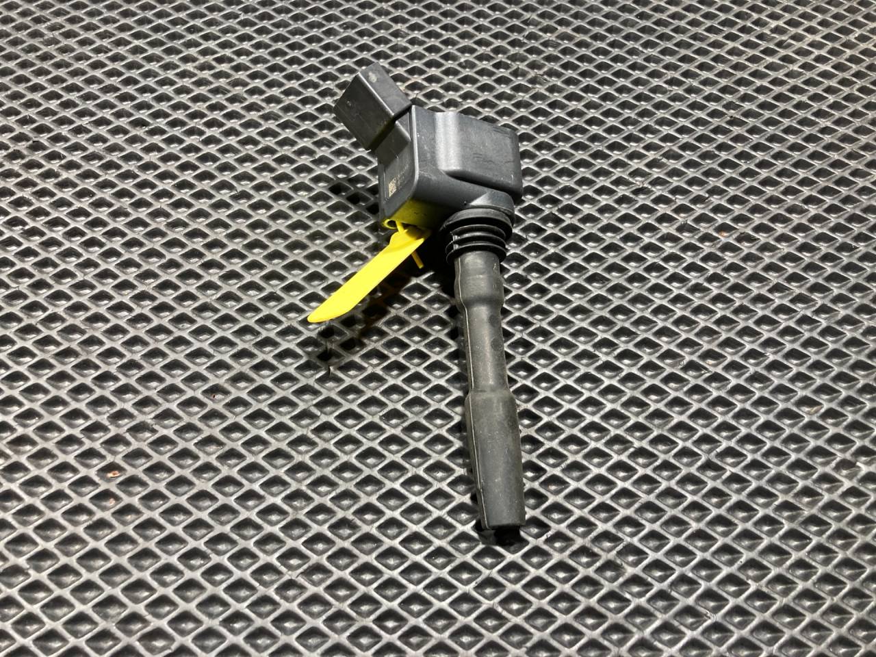 катушка зажигания Audi A5 F5 2019, 2.0 л., бензин, АКПП, лифтбэк, 06H905110L - фото №1