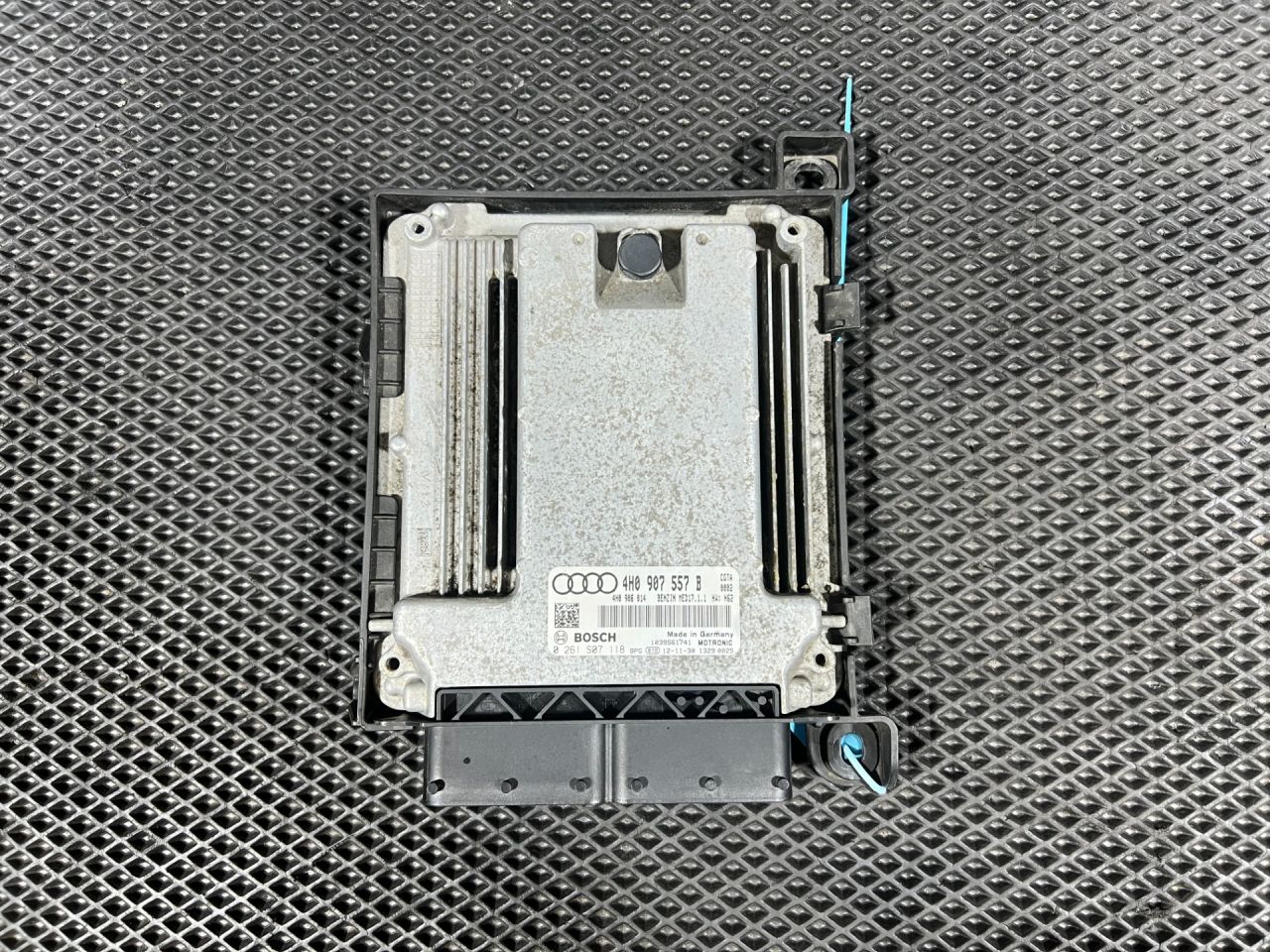 блок управления двигателем Audi S8 D4 2013, 4.0 л., CGTA, бензин, АКПП, седан, 4H0907557B - фото №1