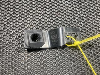 кронштейн радиатора Jaguar XE 1 поколение 2017, 2.0 л., бензин, АКПП, седан, GX738K337AE, T2H25177