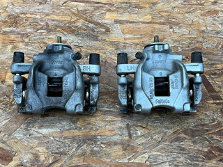 суппорт задний левый Ford Mustang Mach-E 1 поколение 2023, электро, внедорожник 5 дв.