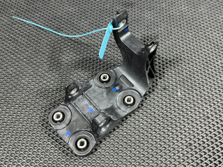 кронштейн (крепление) Ford Mustang Mach-E 1 поколение 2023, электро, внедорожник 5 дв., LJ9H-19F669-AE