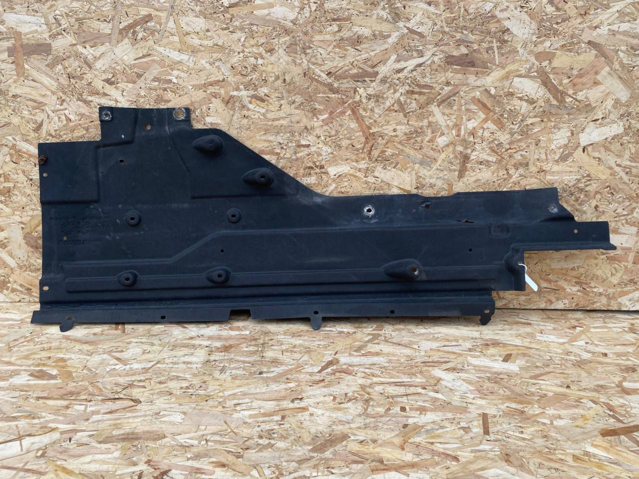 защита днища Jaguar XE 1 поколение X760 2018, 5.0 л., 508PN, бензин, АКПП, GX73-104C20-AE, T2H19131 - фото №1